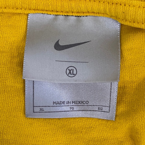 yellow Nike distressed crop top - Picture 4 of 4
